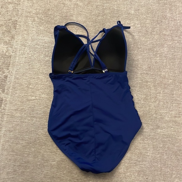 Blue la Blanca suit - 8 - Picture 4 of 6